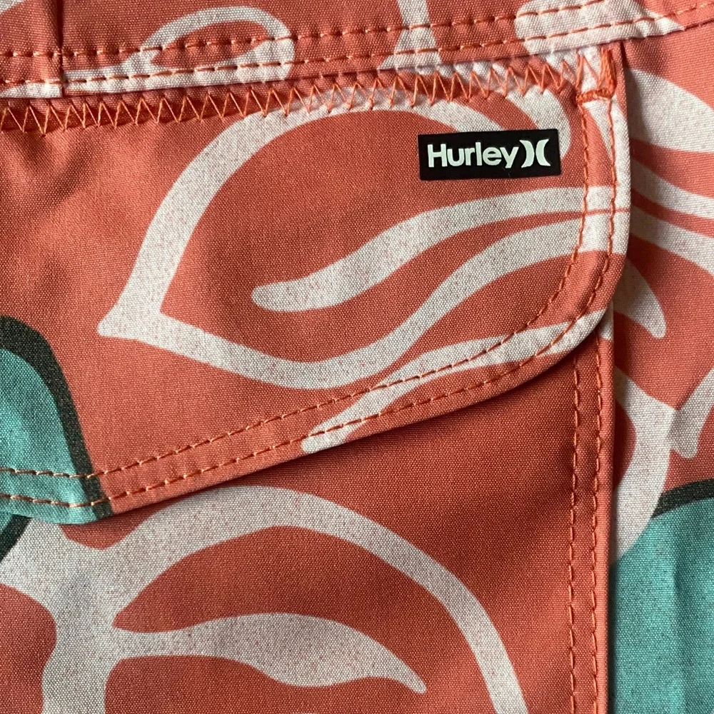 Hurley stylish swim